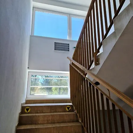 Zeleznicna * ストゥパヴァ